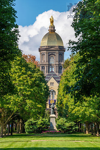 BJ 9.20.23 Regilded Golden Dome.JPG by Barbara Johnston/University of Notre Dame September 18, 2023;  The regilded Golden Dome and Statue of Mary atop the Main Building. (Photo by Barbara Johnston/University of Notre Dame)